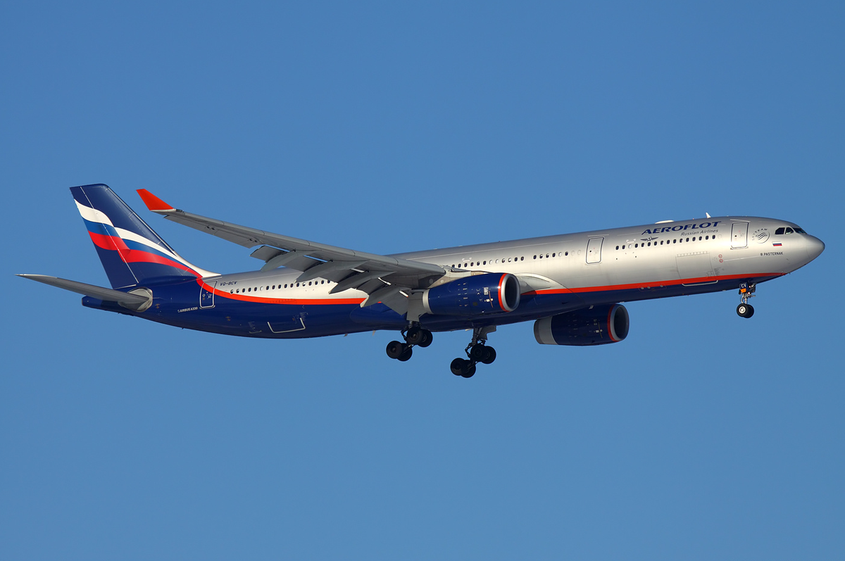 Авиакомпания аэрофлот в регулярных пассажирских. Airbus a330-343. A330-300 Aeroflot. Airbus a330-300 Аэрофлот. Airbus a330-343 Аэрофлот.