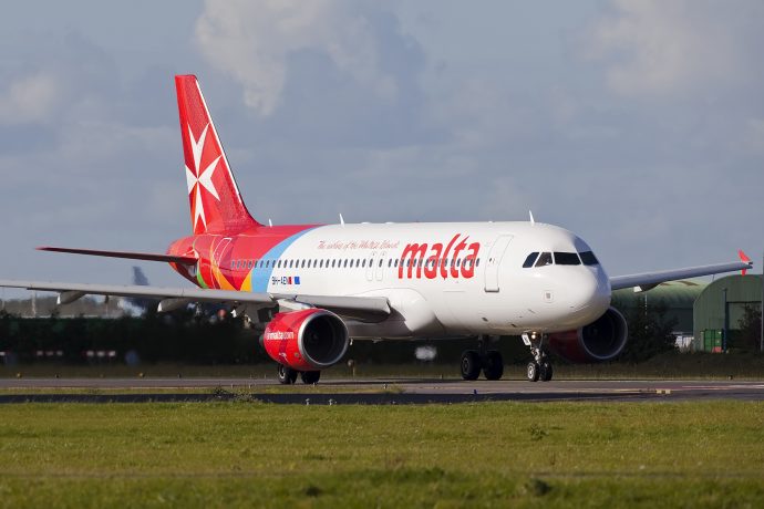 Как самостоятельно поднять крыло параплана для начинающих