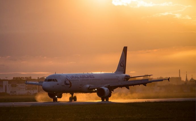 Уральские авиалинии отменяют все рейсы в Париж и Ниццу